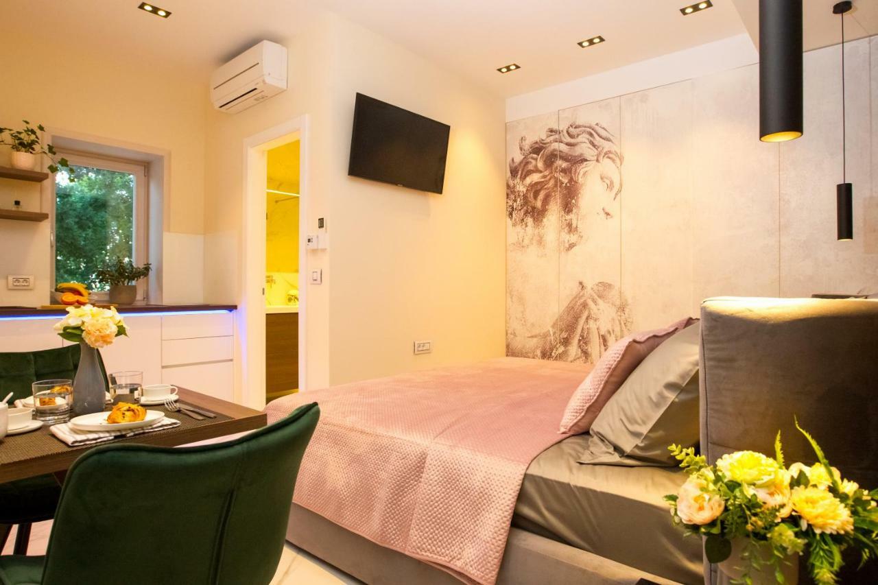 Apartmani Paklenica Noa Starigrad Paklenica Exterior foto