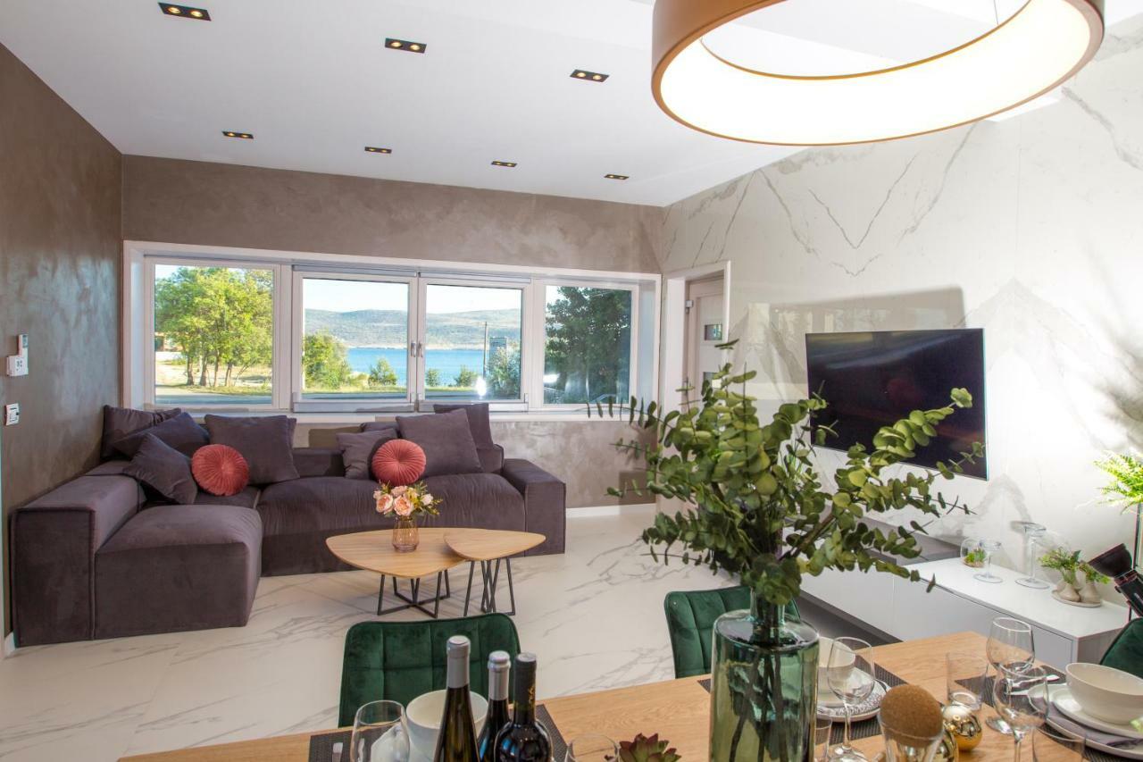 Apartmani Paklenica Noa Starigrad Paklenica Exterior foto