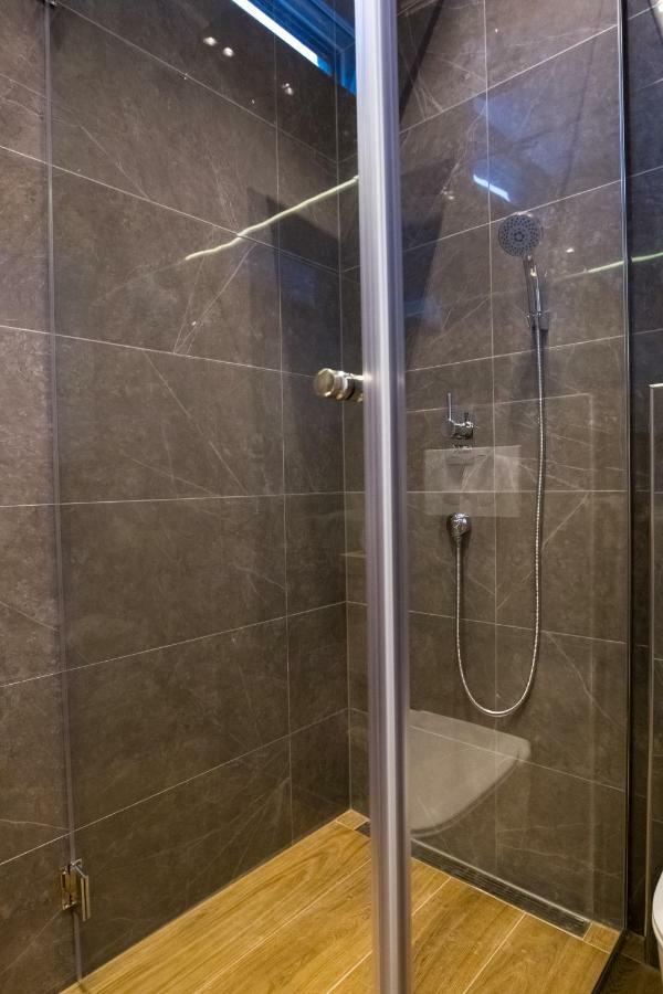 Apartmani Paklenica Noa Starigrad Paklenica Exterior foto